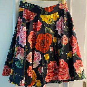 Dolce and Gabbana cotton skirt with Rose print
